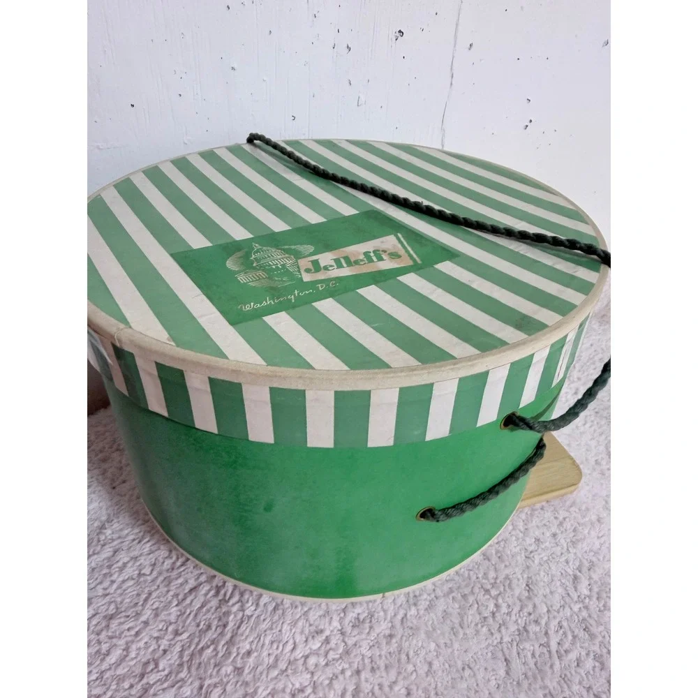 Vintage Jelleffs Washington DC Hat Box Green Striped Round Storage Case 12.5in